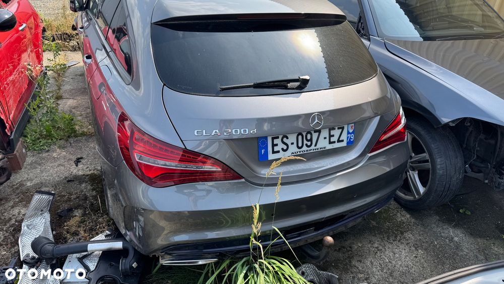 Mercedes-Benz CLA 200 d 7G-DCT AMG Line - 3