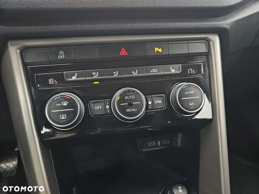 Volkswagen T-Roc 1.0 TSI Advance - 18