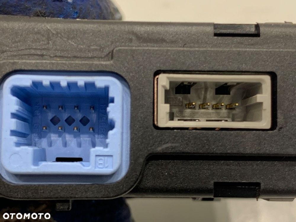 GNIAZDO USB - 110.00 PLN - RENAULT MEGANE III Grandtour (KZ0/1) 2008 - 2022 1.9 dCi (KZ0J, KZ0N, - 4