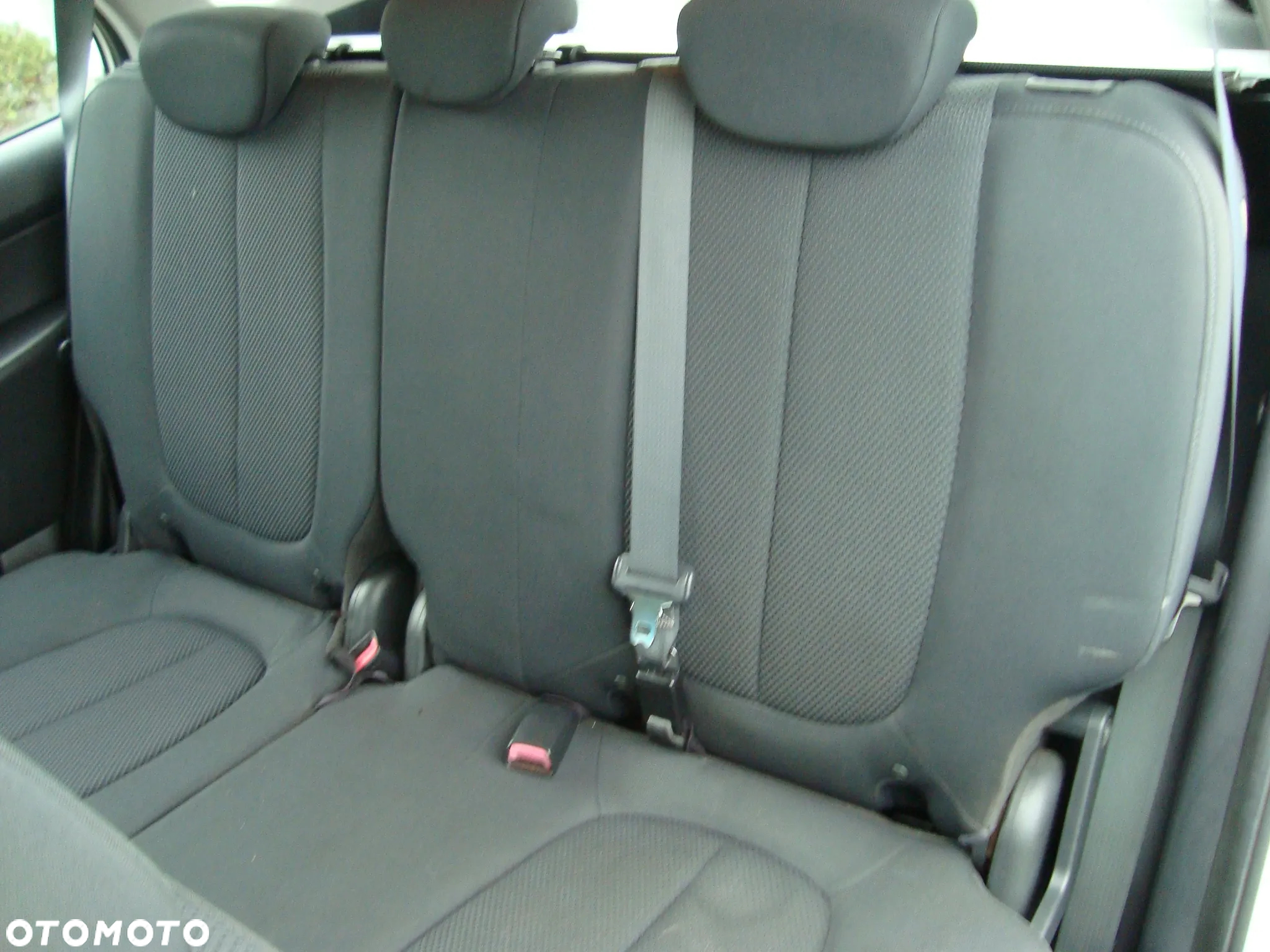 Kia Carens - 11