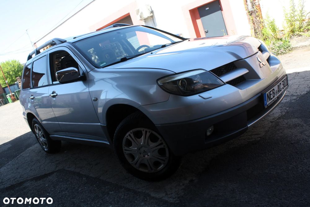Mitsubishi Outlander 2.0 Sport 4WD - 2