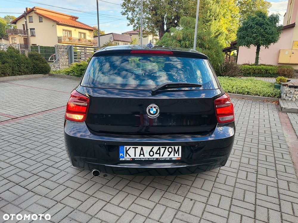 BMW Seria 1 116d Sport Line - 10