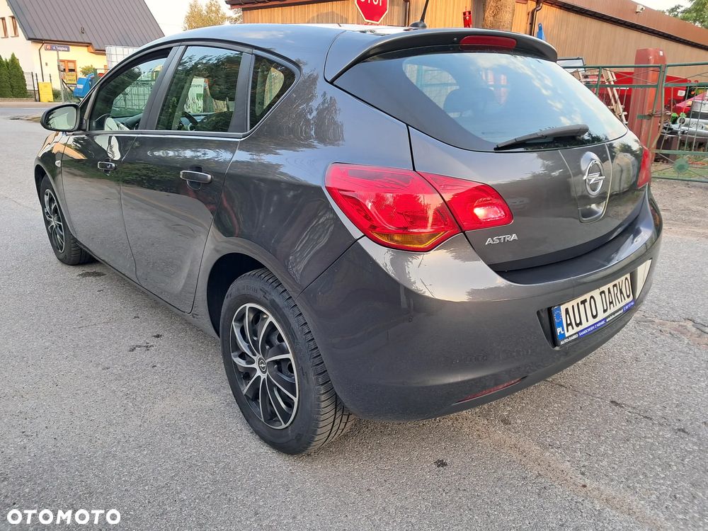 Opel Astra 1.6 Edition - 12