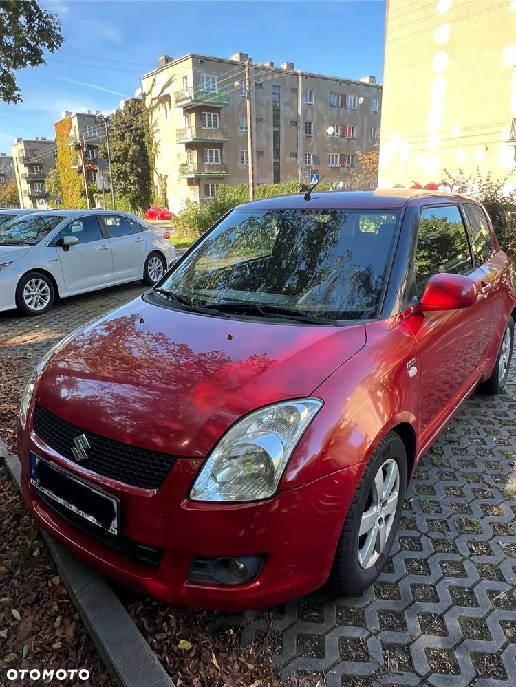 Suzuki Swift - 1