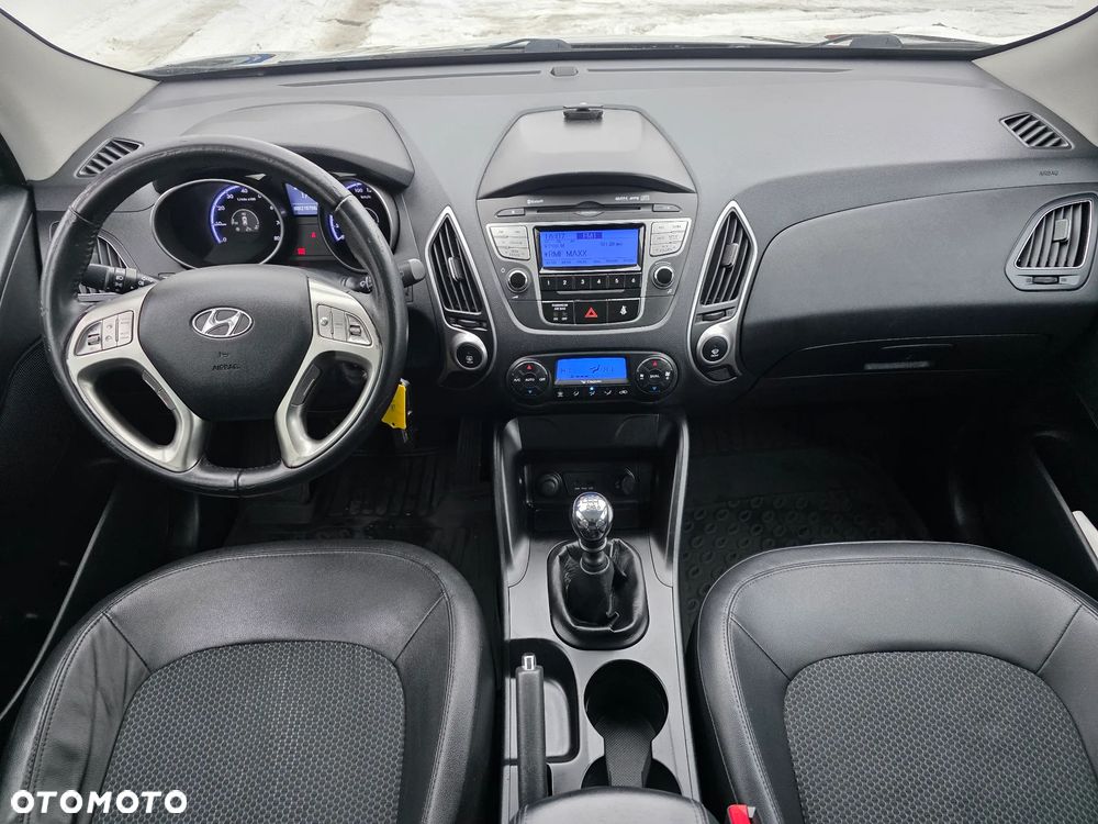 Hyundai ix35 1.6 2WD UEFA EURO 2012 Edition - 37