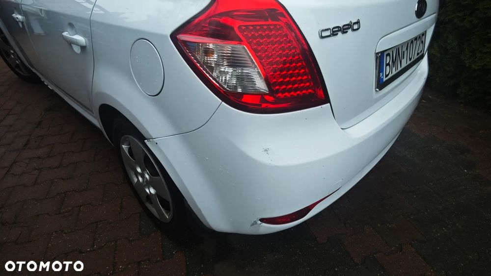 Kia Ceed 1.6 Crdi S Euro2012 - 12