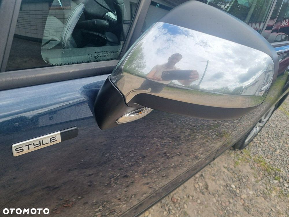 Peugeot 3008 1.6 THP Style - 12