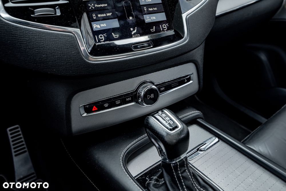 Volvo XC 90 - 39