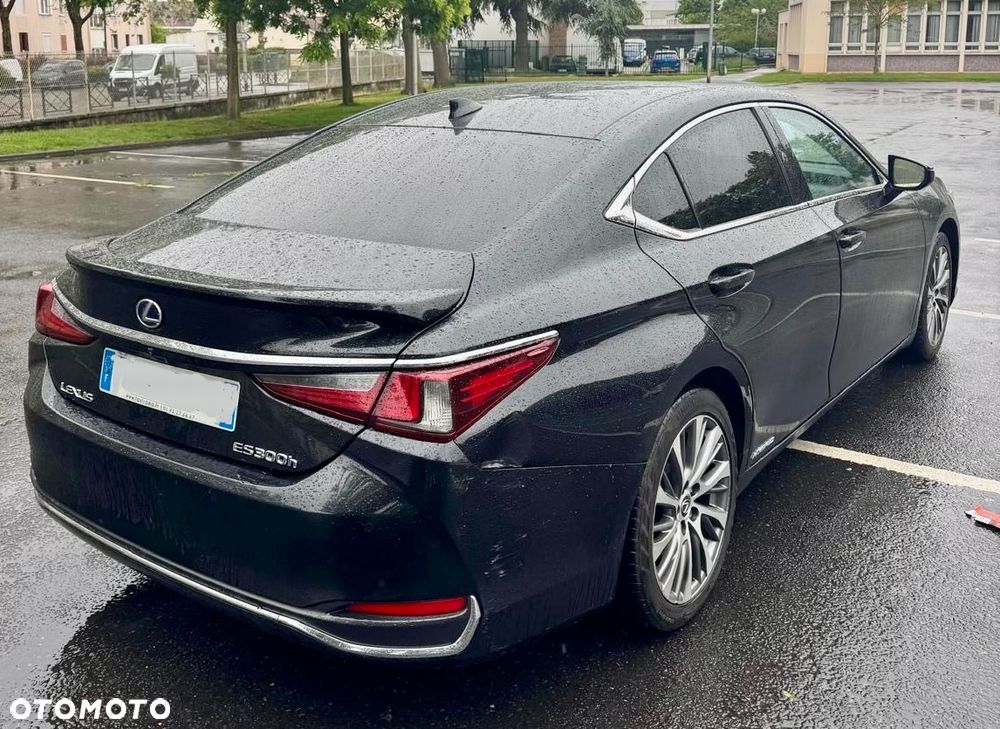 Lexus ES 300h Luxury Line - 3