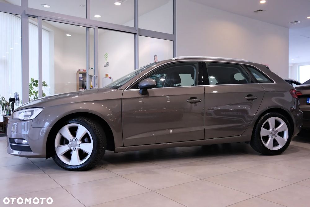 Audi A3 Sportback 1.6 TDI S tronic Ambiente - 22