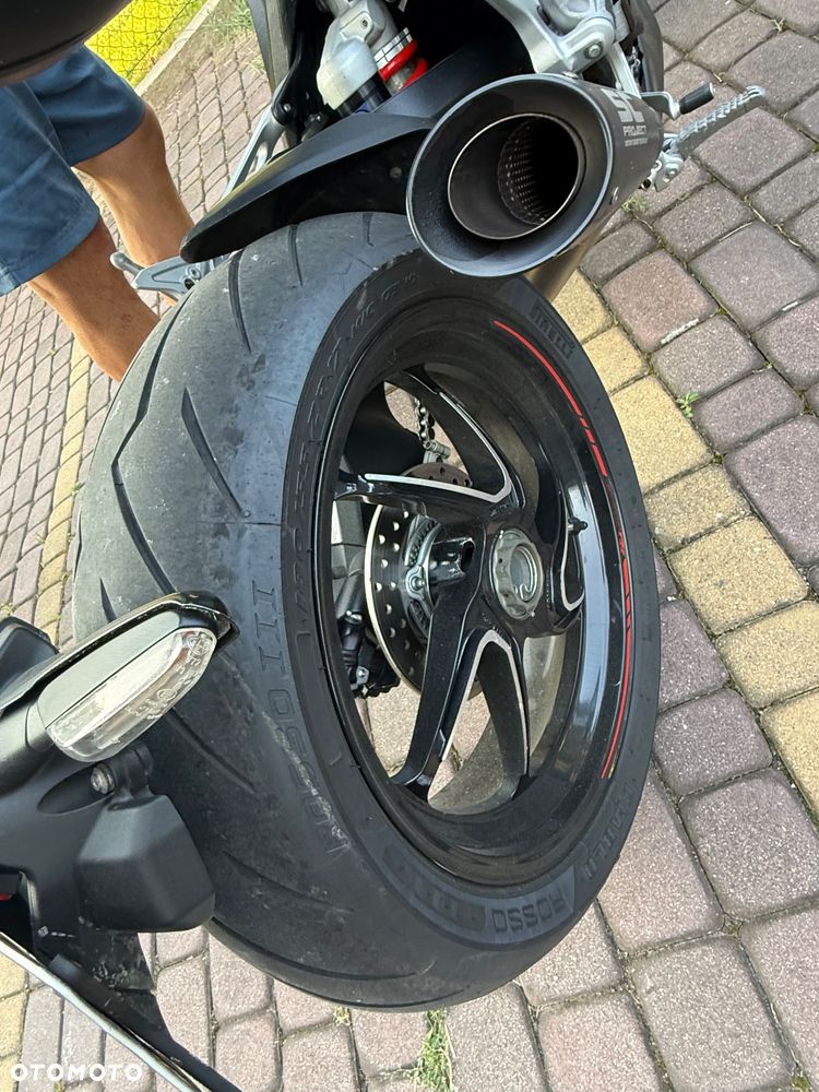 MV AGUSTA Brutale - 8