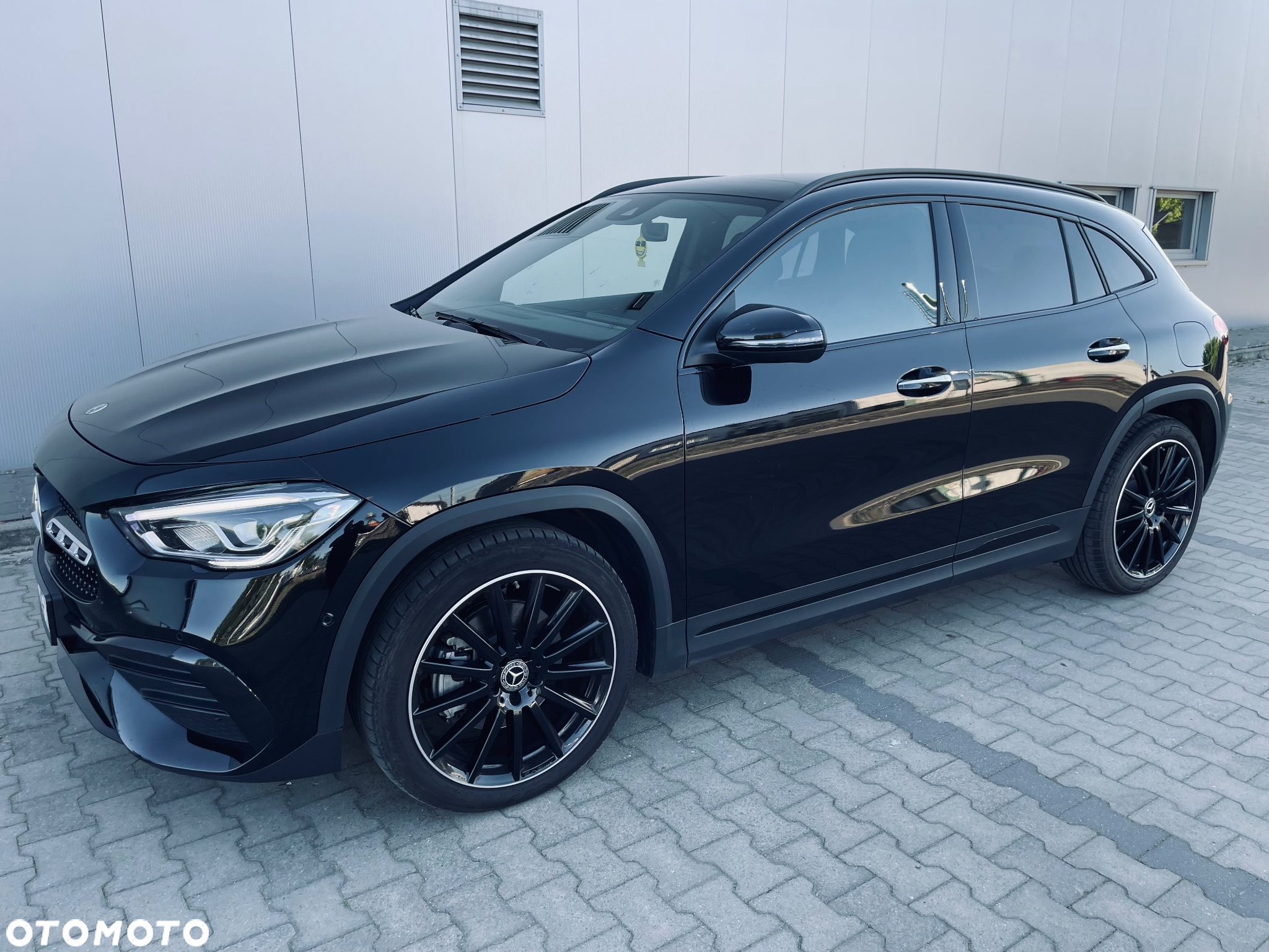 Mercedes-Benz GLA 250 8G-DCT AMG Line - 12