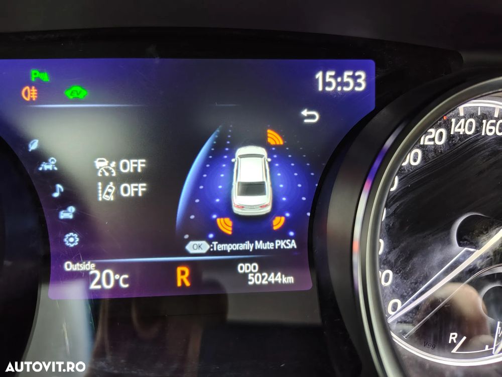 Toyota Camry 2.5 Hybrid Business - 33