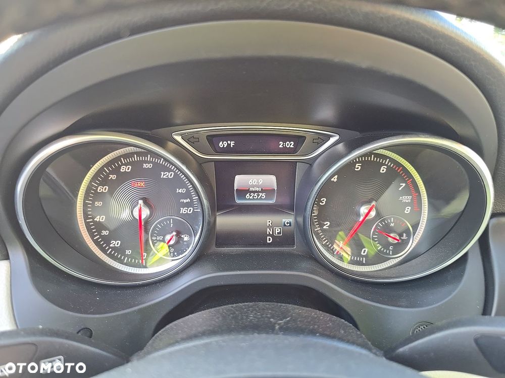 Mercedes-Benz GLA 250 4Matic 7G-DCT AMG Line - 9