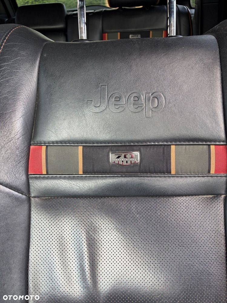 Jeep Grand Cherokee - 17