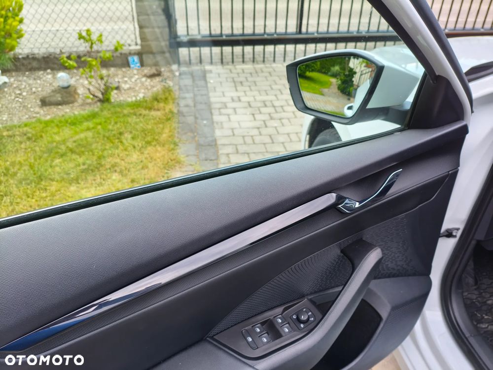 Skoda Octavia 2.0 TDI DSG Style - 15