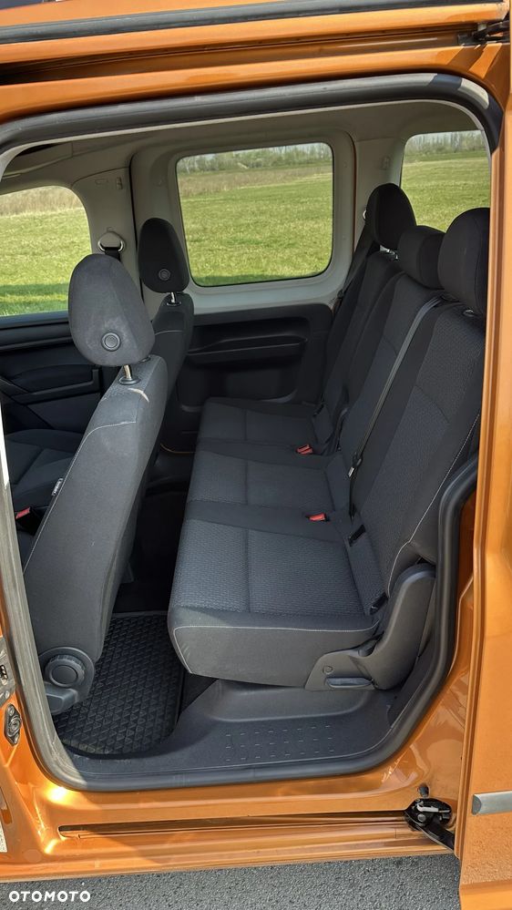 Volkswagen Caddy 2.0 TDI Comfortline - 6