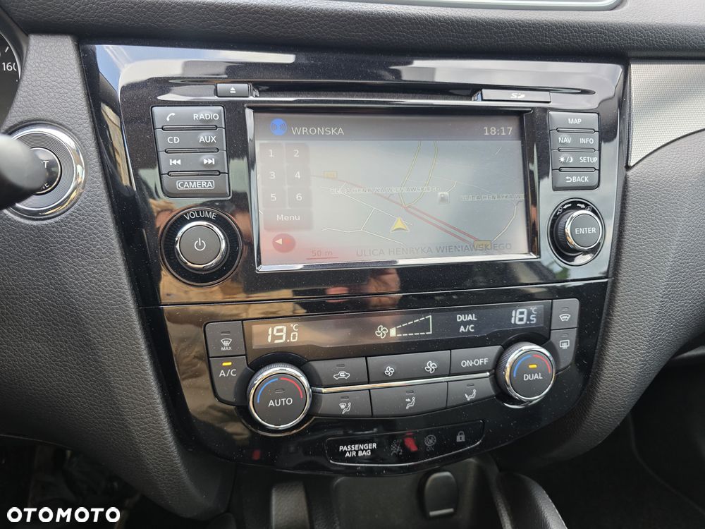 Nissan Qashqai 1.3 DIG-T Tekna EU6d - 24