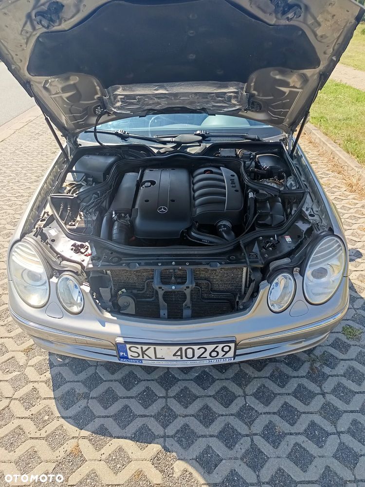 Mercedes-Benz Klasa E - 16