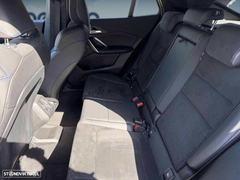 BMW X2 18 d sDrive Auto Pack M - 11