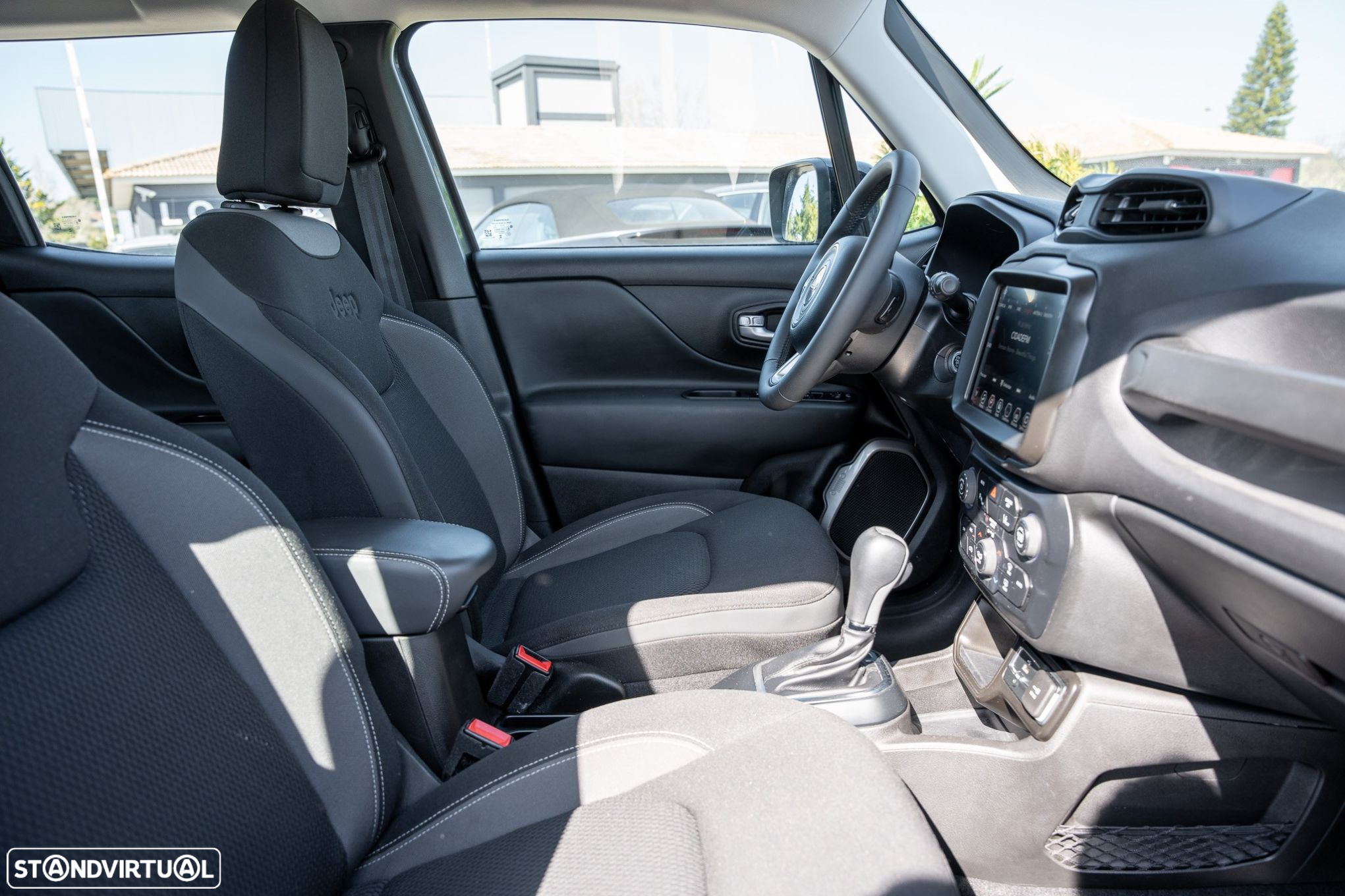 Jeep Renegade 1.5 TG e-Hybrid Longitude DCT - 18