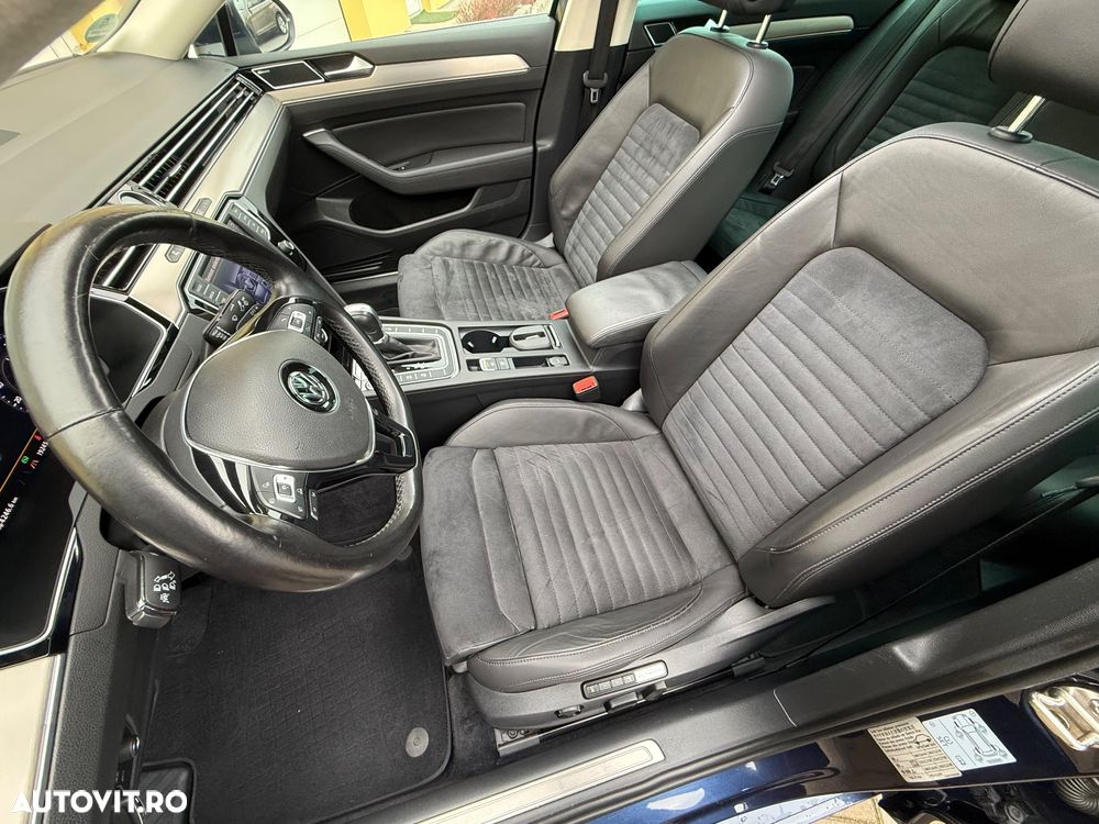 Volkswagen Passat 2.0 TDI DSG 4Motion Highline - 11