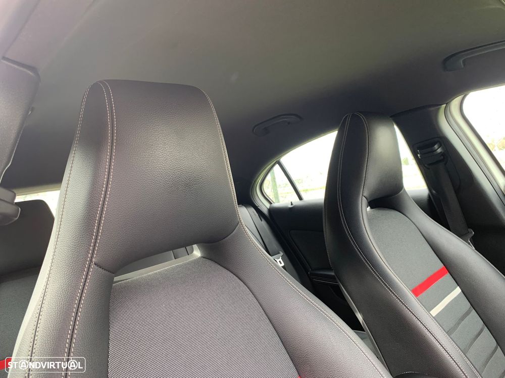 Mercedes-Benz A 180 d AMG Line - 10