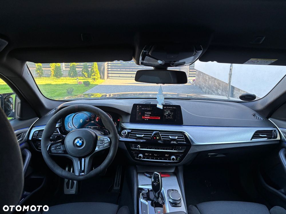 BMW Seria 5 520d M Sport - 6