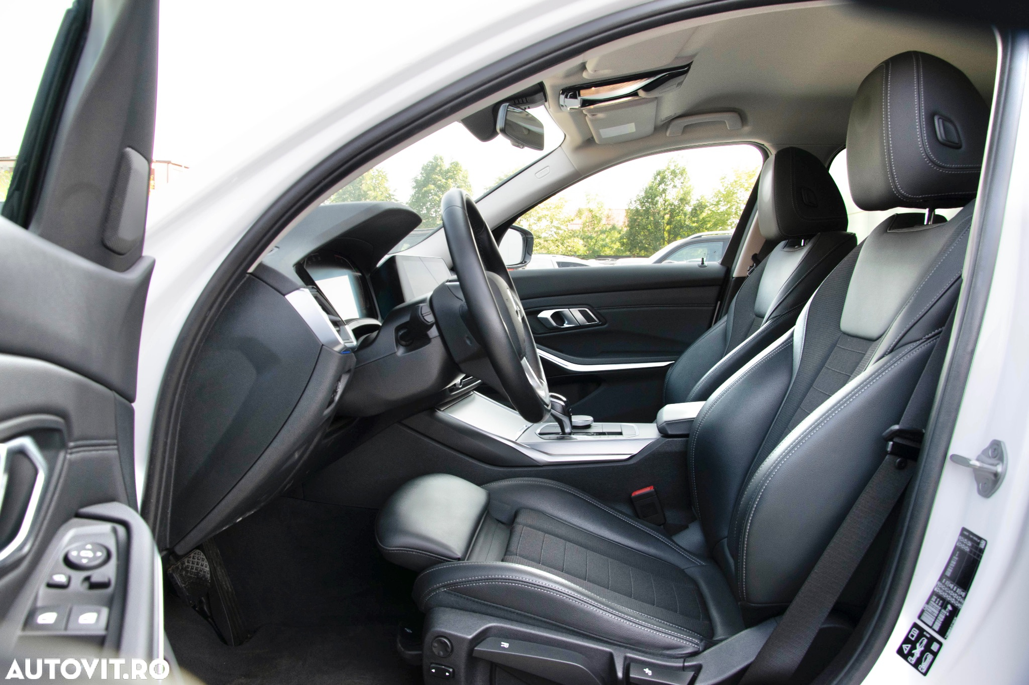 BMW Seria 3 320i xDrive Aut. Sport Line - 11