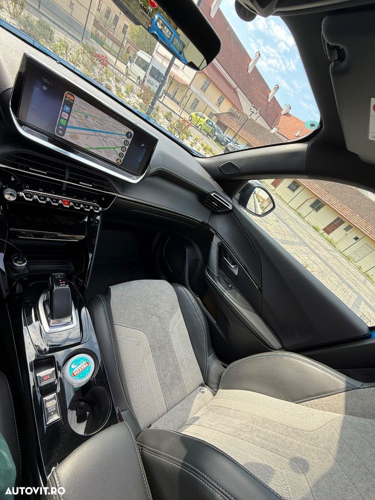 Peugeot 2008 GT+ - 14