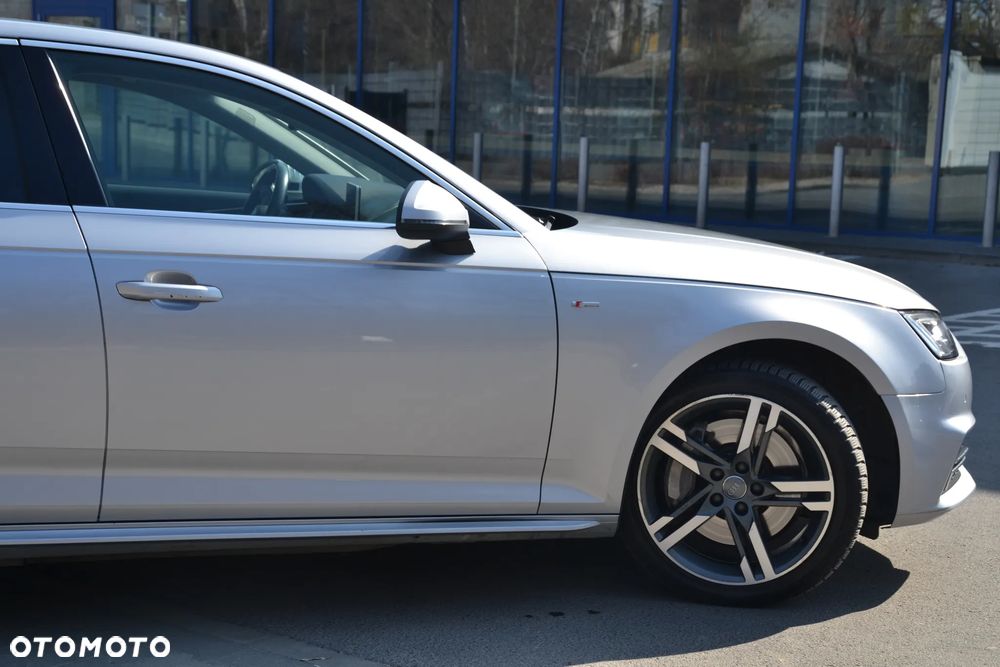 Audi A4 Limousine - 14