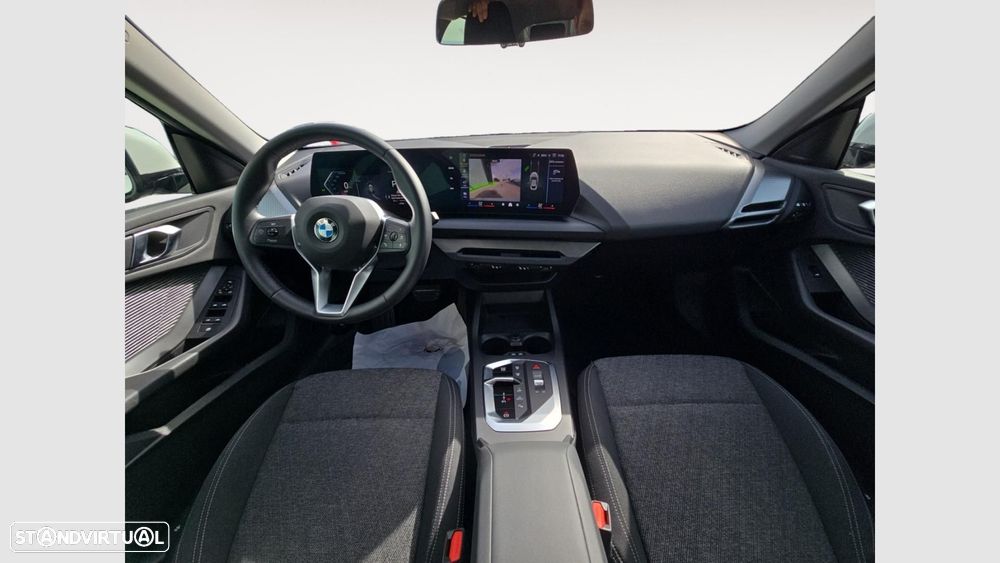 BMW 216 Gran Coupé - 11