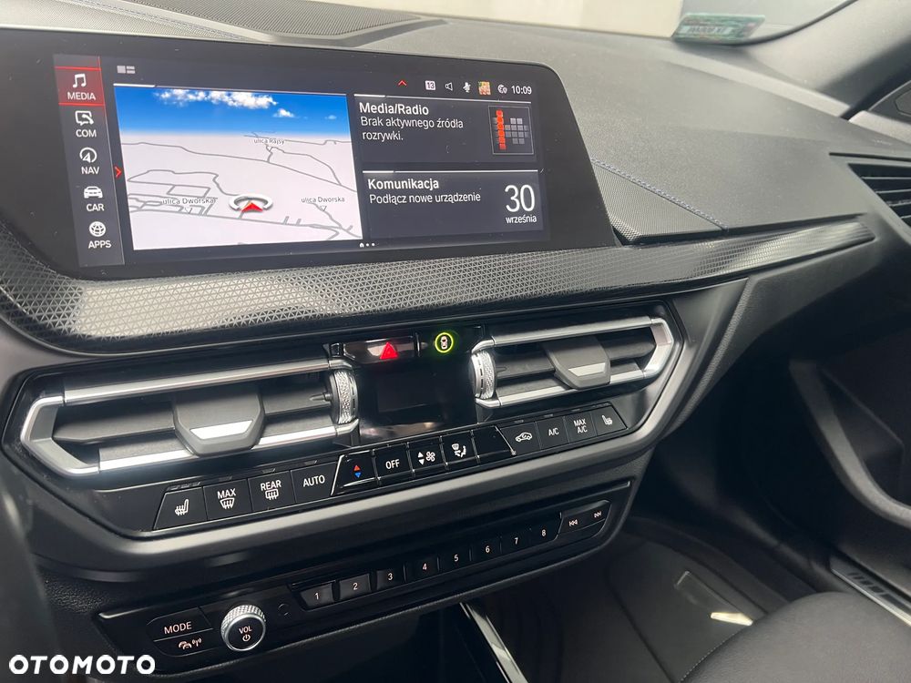 BMW Seria 2 220i M Sport - 13