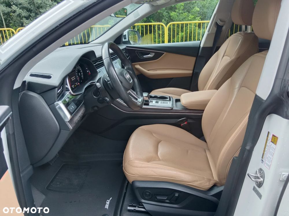 Audi Q8 SUV TFSI quattro 250 kW tiptronic S line business - 19