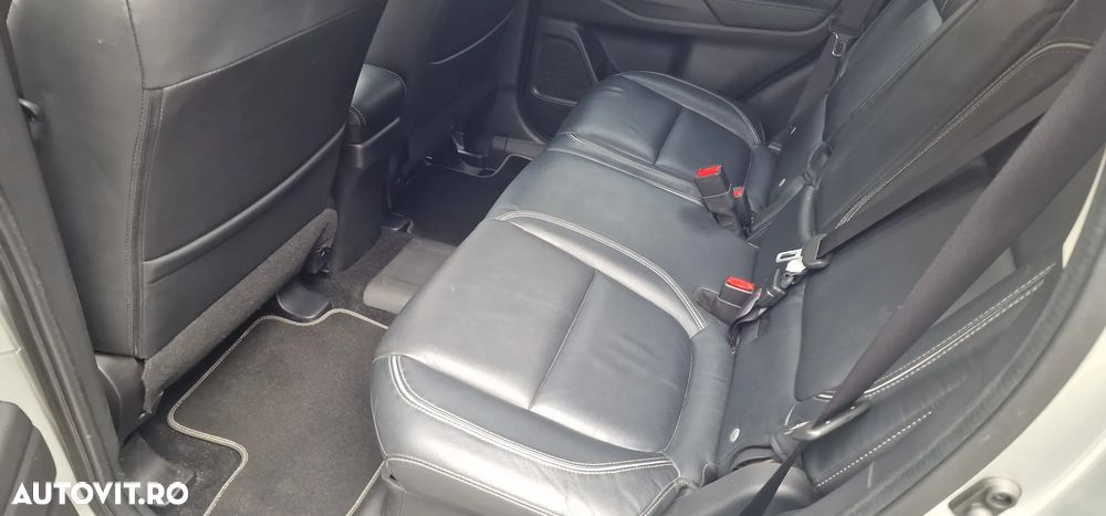 Mitsubishi Outlander 2.0 4WD Plug-In Hybrid Top - 7