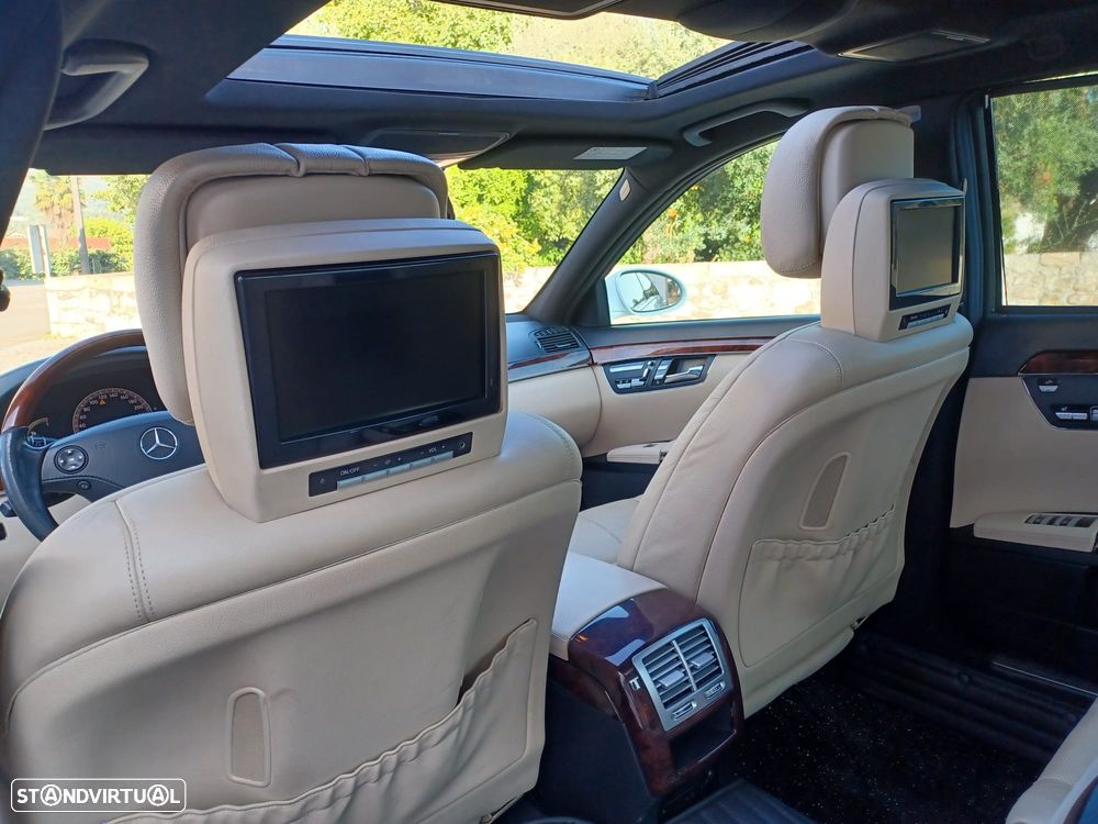 Mercedes-Benz S 320 - 11