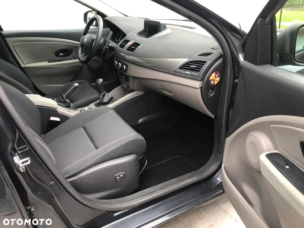 Renault Megane 1.6 16V 100 TomTom Edition - 11