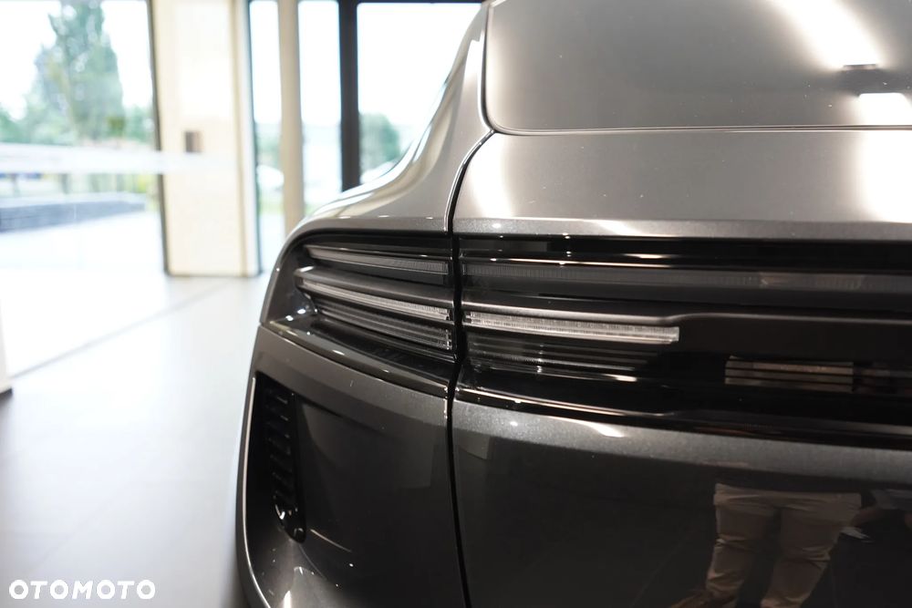 Porsche Macan Turbo 100kWh - 27