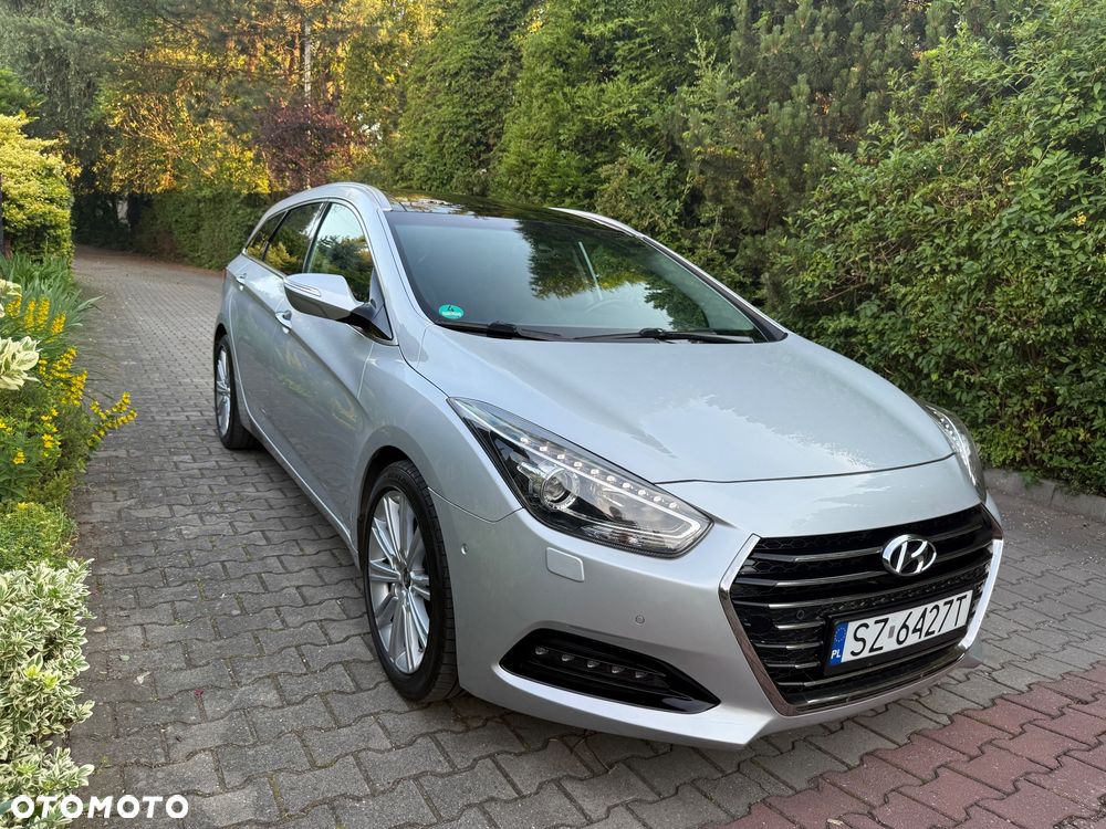 Hyundai i40 Kombi blue 1.7 CRDi DCT Premium - 2