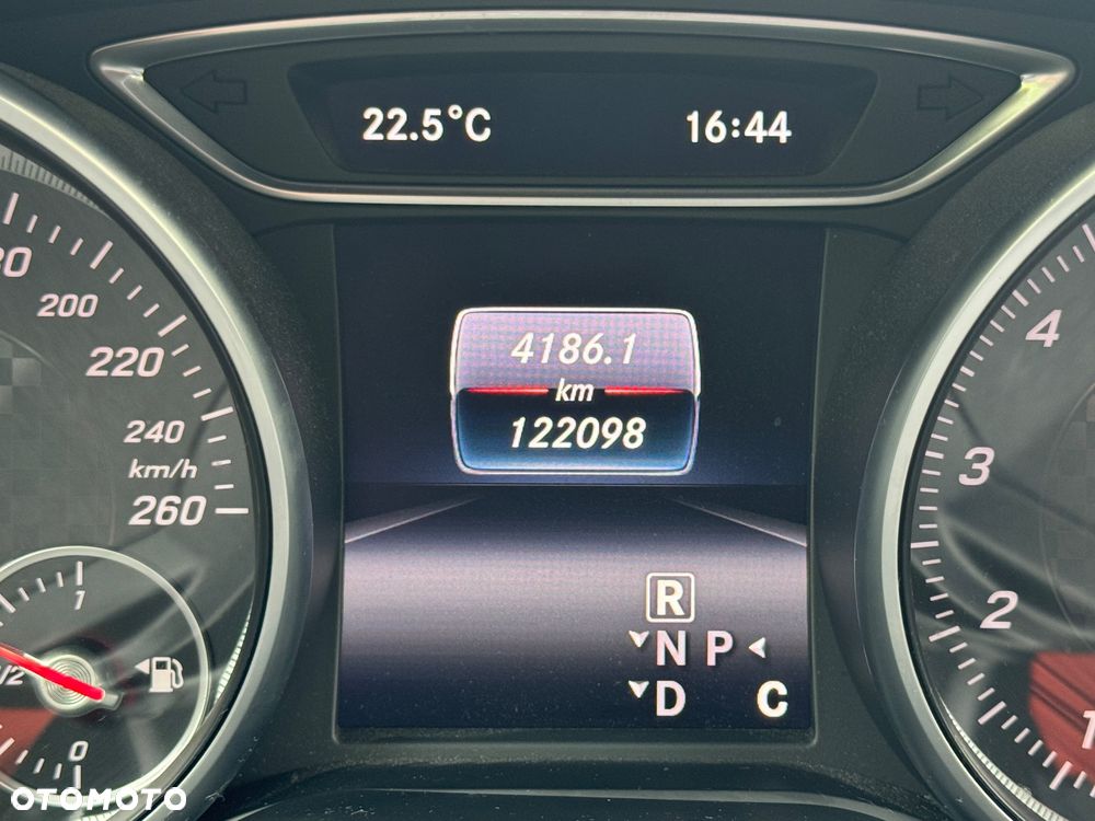 Mercedes-Benz Klasa A 180 7G-DCT AMG Line - 28