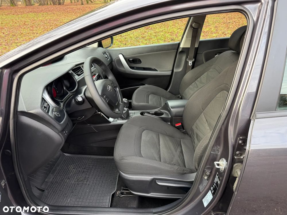 Kia Ceed 1.4 CRDi 90 Spirit - 13