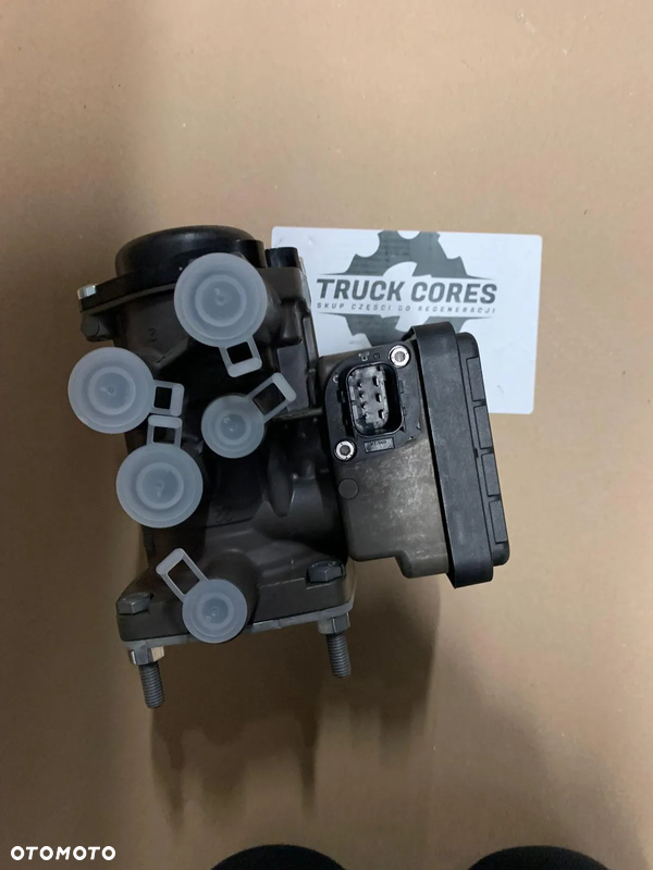 Nowy Modulator sterowania przyczepy, zawór Europa Mercedes Actros MP4 K000920N00 Knorr Bremse