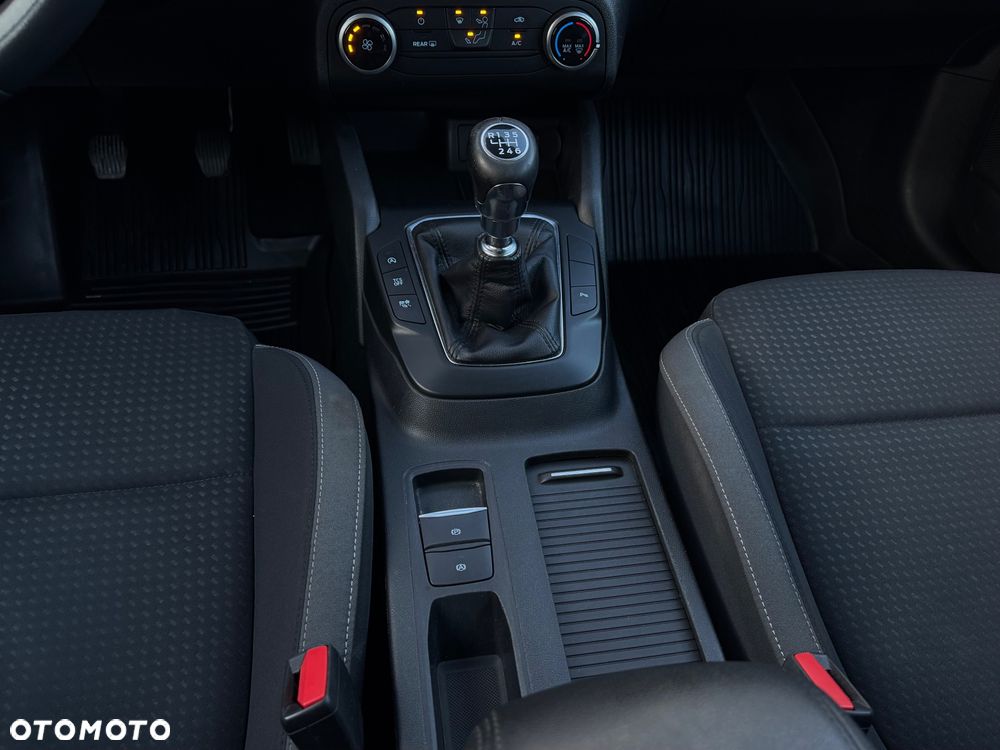 Ford Focus SW 1.5 TDCi Trend - 17