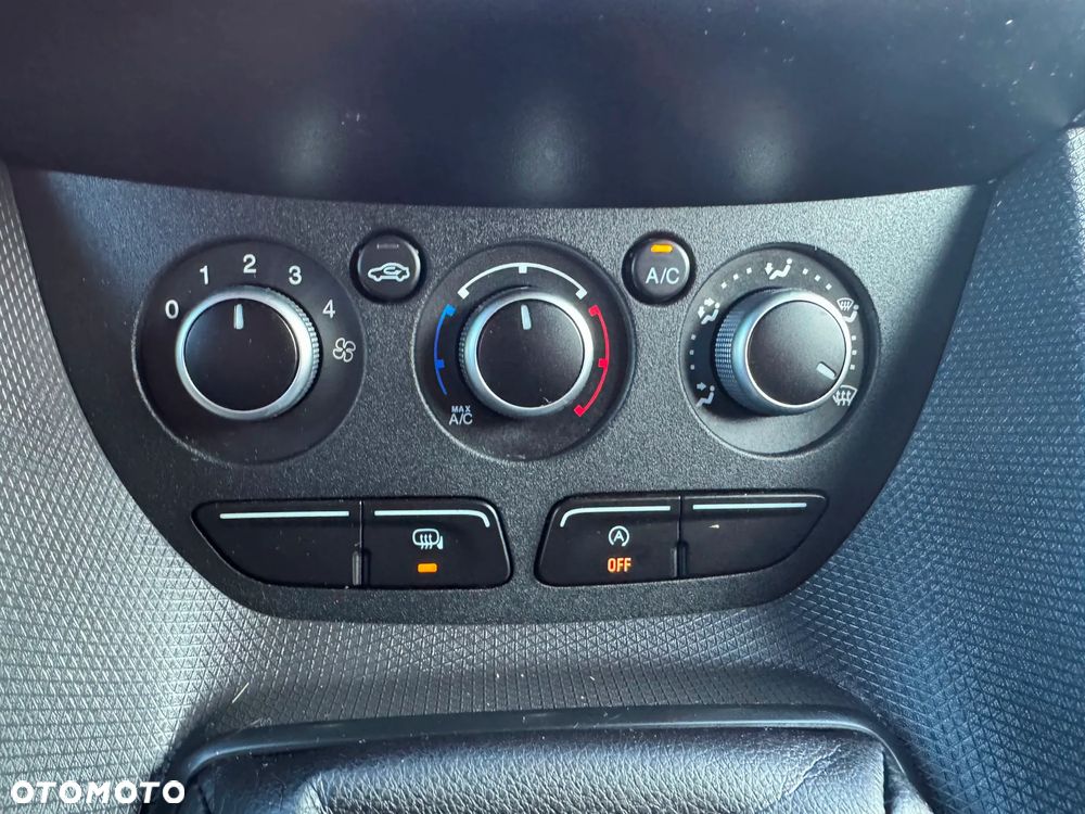 Ford TRANSIT CONNECT - 21