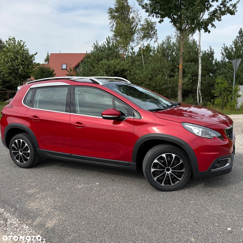 Peugeot 2008 1.2 Pure Tech GPF Allure S&S - 6