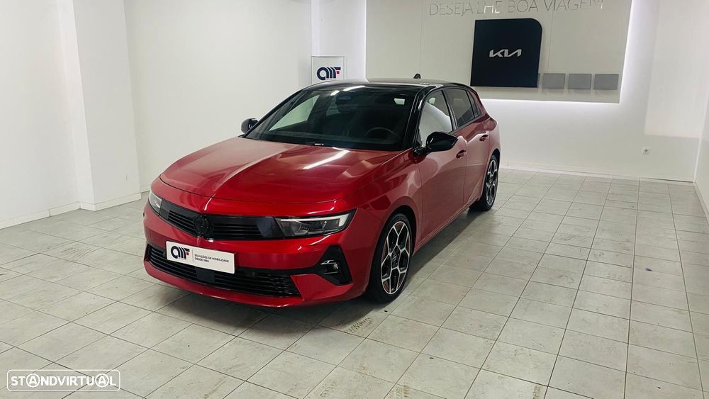 Opel Astra 1.2 T GS - 12