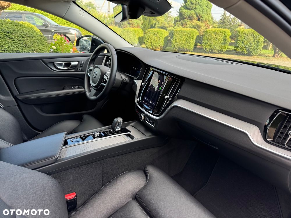 Volvo V60 B3 B Plus Dark - 14