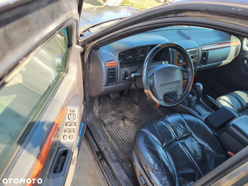 Jeep Grand Cherokee - 4
