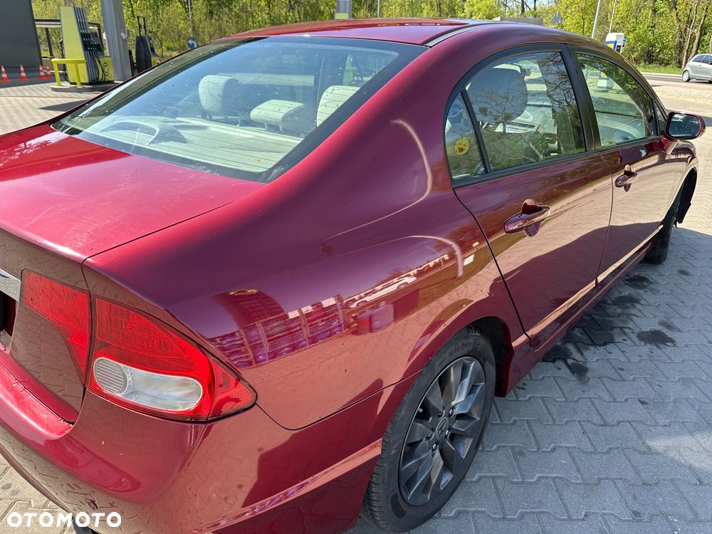 Honda Civic 1.8 Executive - 3