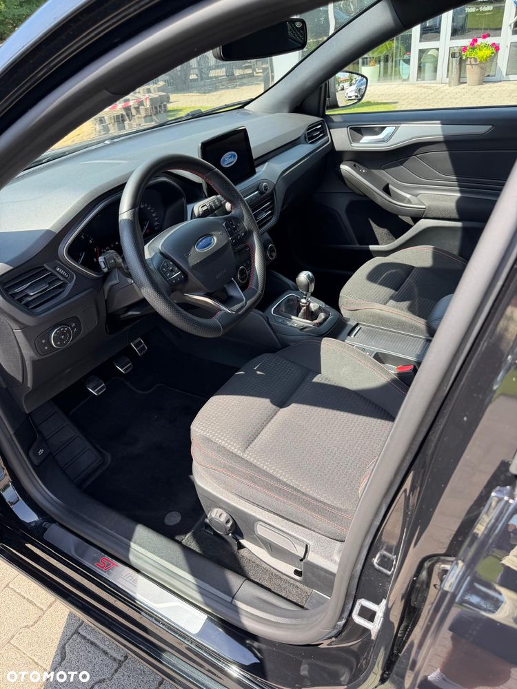 Ford Focus 1.0 EcoBoost mHEV ST-Line - 14